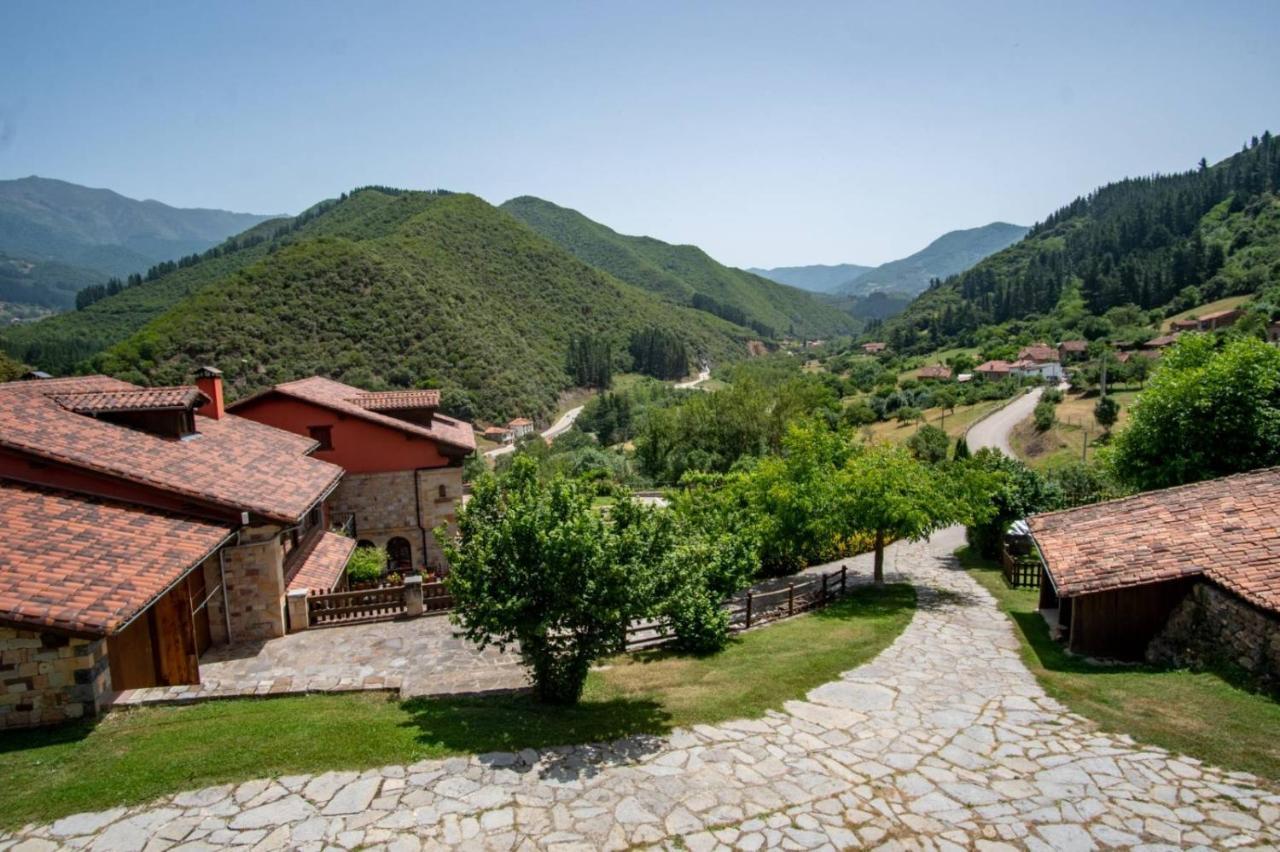 Viviendas El Barrio Cabezón de Liébana Esterno foto