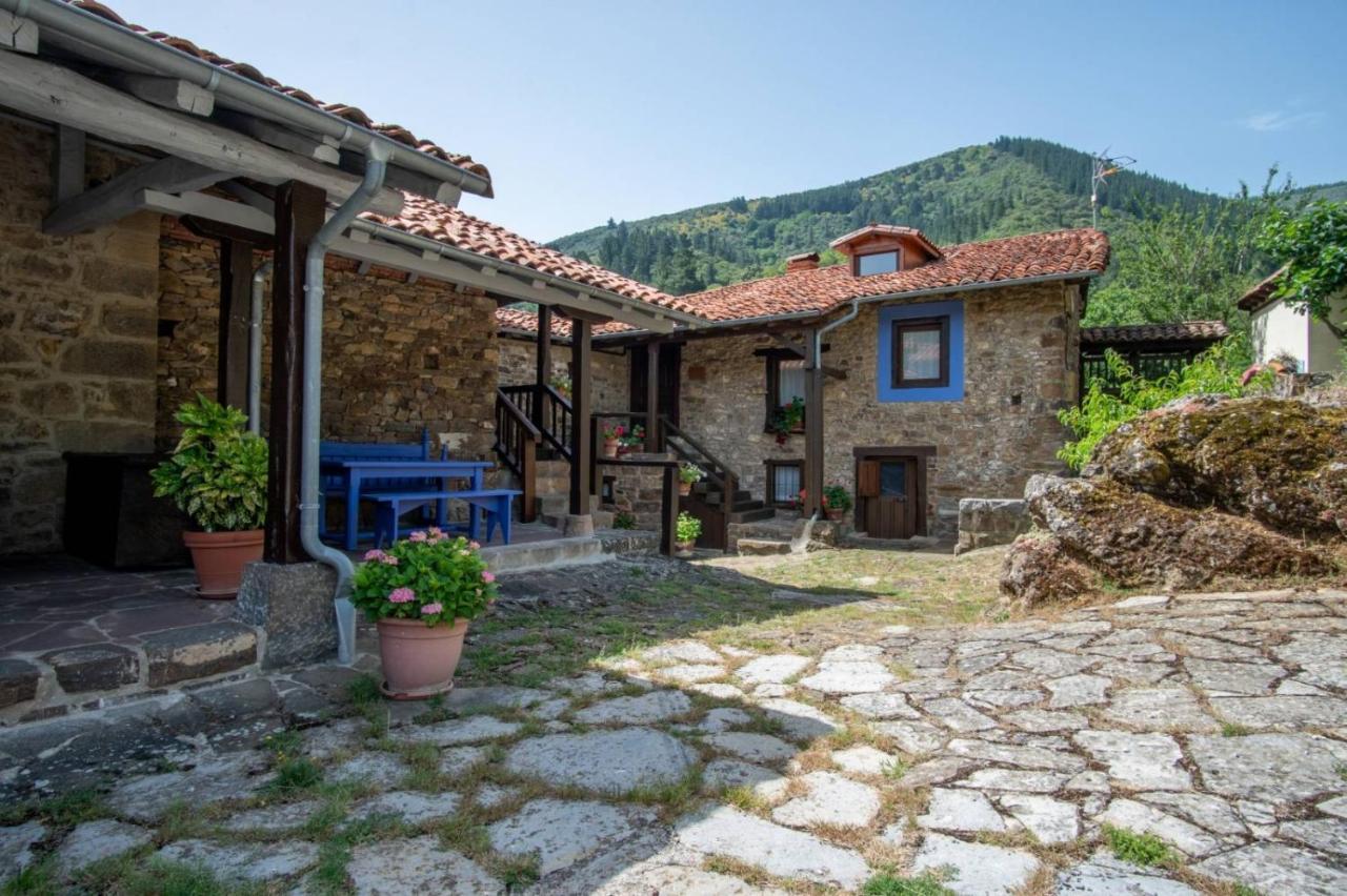 Viviendas El Barrio Cabezón de Liébana Esterno foto